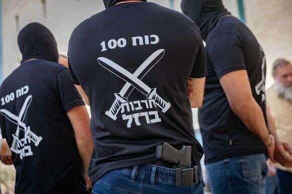 לוחמי כוח 100 | יונתן זינדל/פלאש 90