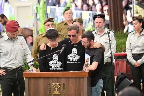 רועי, רובי ואלון חן | פאולינה פטימר