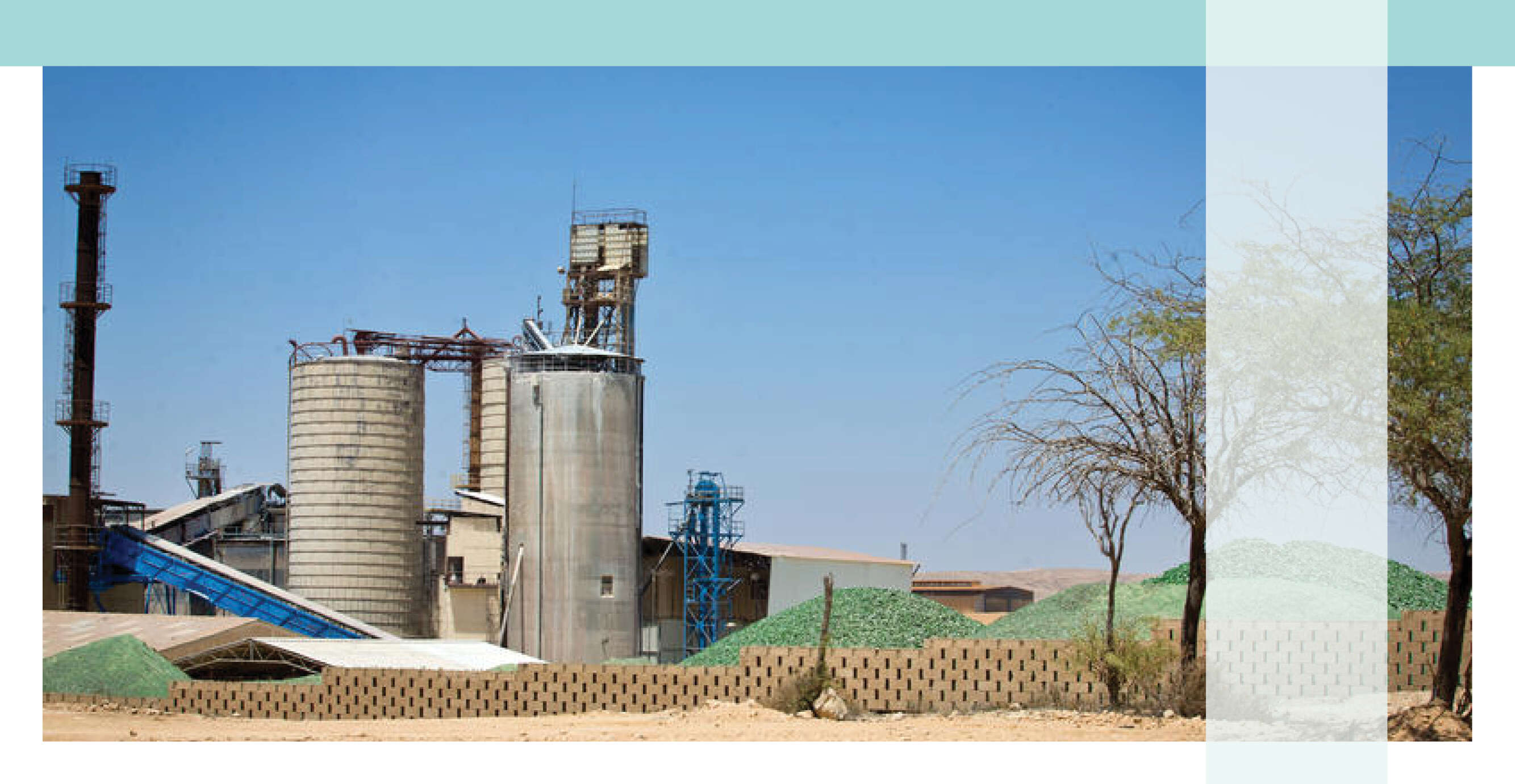 אוצרות טבע הכרחיים לפיתוח הנגב. מפעל הזכוכית 'פניציה' באזור התעשייה בירוחם | משה שי, פלאש 90