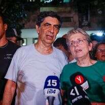 שמחה ולאה גולדין בהצהרה לתקשורת לאחר השבת ארונו של הדר | יהושע יוסף/פלאש 90