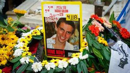 קברו של הדר גולדין ז"ל בבית העלמין בכפר סבא | חיים גולדברג, פלאש 90