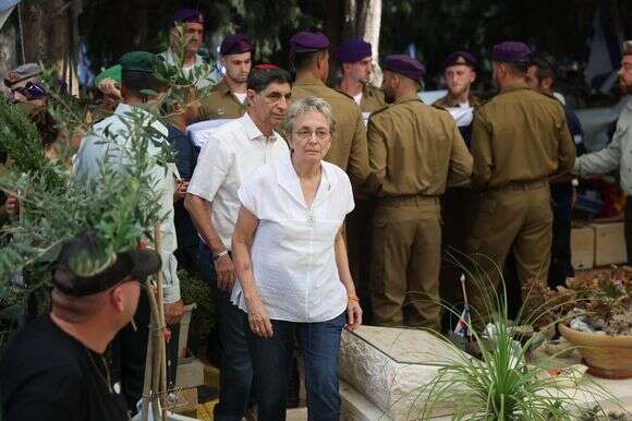 הלוויתו של סגן הדר גולדין הי"ד | חיים גולדברג - פלאש 90