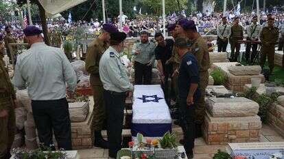 הלוויתו של סגן הדר גולדין הי"ד | חיים גולדברג – פלאש 90