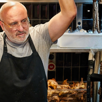 ארז קומורובסקי | יהונתן בן חיים ארז קומורובסקי | יהונתן בן חיים