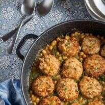 קציצות עוף וכרובית | גיא אשכנזי, Agency Karela קציצות עוף וכרובית | גיא אשכנזי, Agency Karela