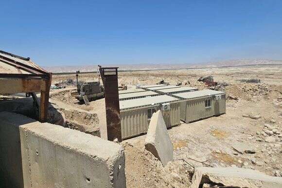 בבקעה, המוצבים קרויים בשמות ציפורים. בלבנון - בשמות פרחים. מוצב ינשוף | ישי אלמקייס־אלרם בבקעה, המוצבים קרויים בשמות ציפורים. בלבנון - בשמות פרחים. מוצב ינשוף | ישי אלמקייס־אלרם