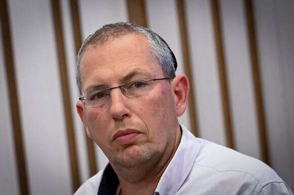 שי אהרונוביץ' | אריה לייב אברהמס, פלאש 90