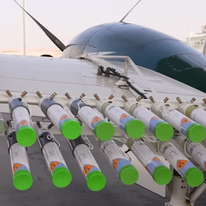 מטוס עם ציוד לזריעת עננים | צילום מסך מיוטיוב מטוס עם ציוד לזריעת עננים | צילום מסך מיוטיוב