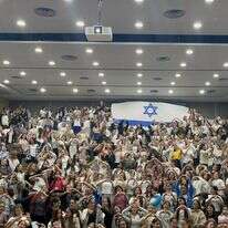 בנות אולפנת עלי זהב | דוברות אמית בנות אולפנת עלי זהב | דוברות אמית