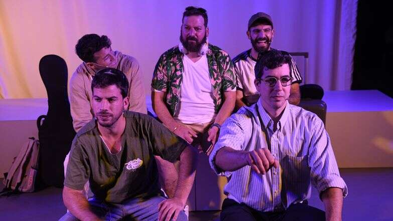 יומן משא בתאטרון אספקלריא | מוקי-שוורץ יומן משא בתאטרון אספקלריא | מוקי-שוורץ