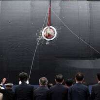 השקת הצוללת החדשה של קוריאה הדרומית, אוקטובר 25' | EPA השקת הצוללת החדשה של קוריאה הדרומית, אוקטובר 25' | EPA