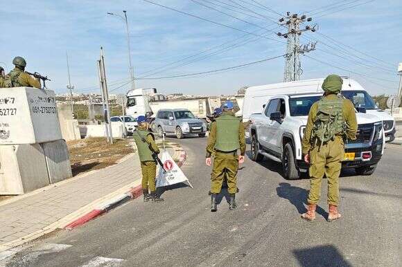 כוחות צה"ל חוסמים את הצירים לאזור הגבעה, הבוקר | חופשי כוחות צה"ל חוסמים את הצירים לאזור הגבעה, הבוקר | חופשי