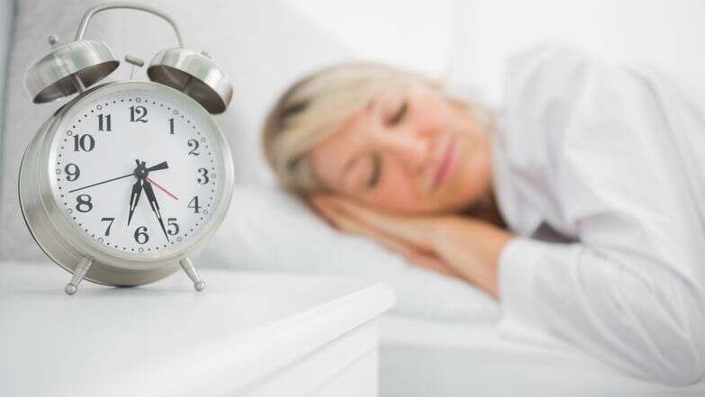 מחסור בשינה בגיל המעבר | שאטרסטוק מחסור בשינה בגיל המעבר | שאטרסטוק