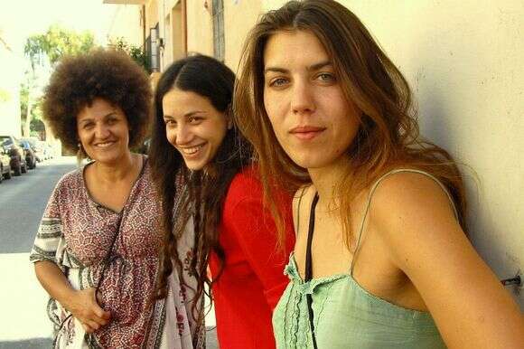 להיפתח למוזיקה בעברית. הבנות נחמה | יח"צ להיפתח למוזיקה בעברית. הבנות נחמה | יח"צ