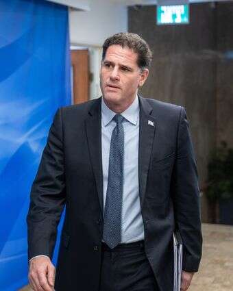 השליח דף הבית | אמיל סלמן