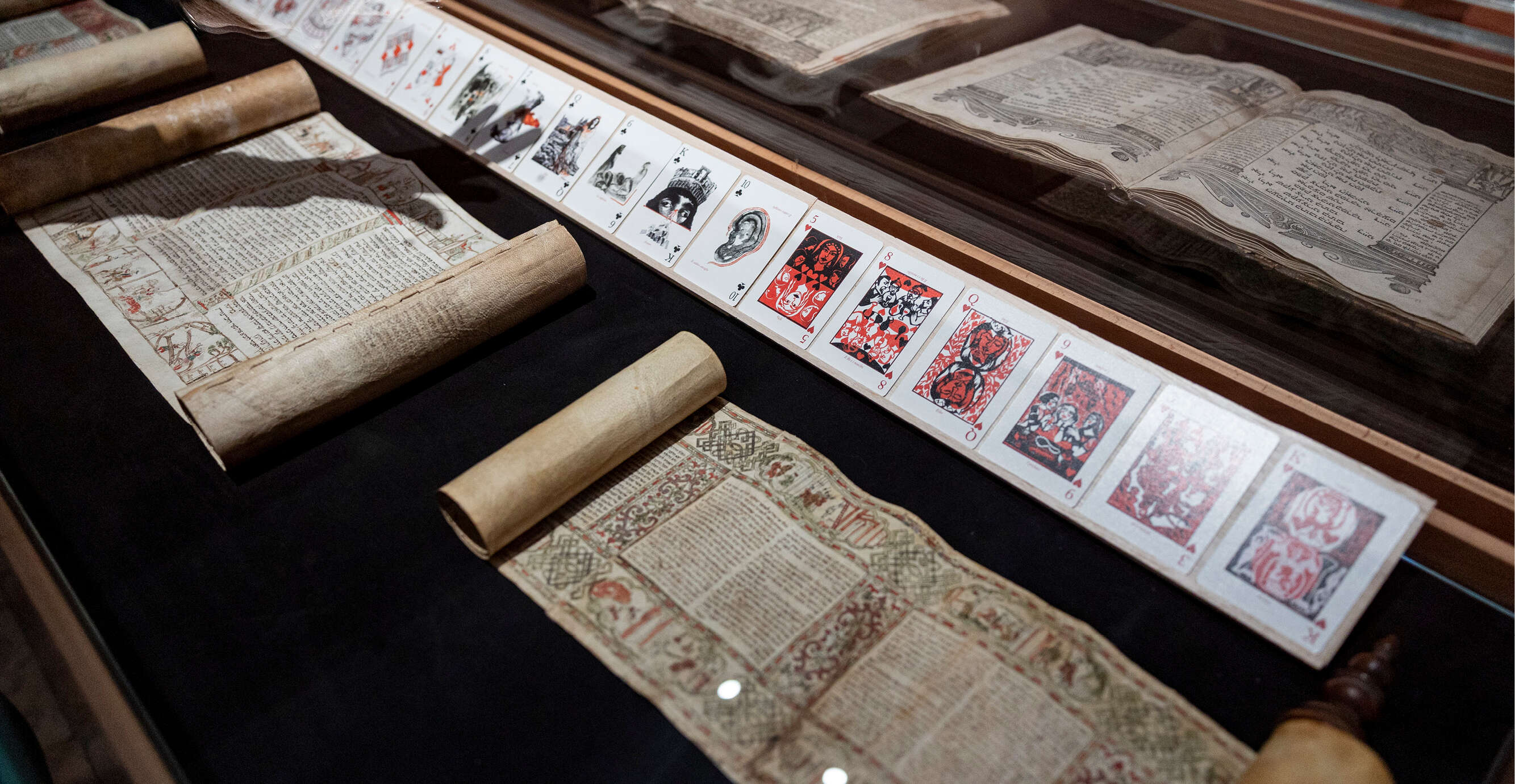 נעמה שטרן | מגילת אסתר, ונציה, המאה ה־18 נעמה שטרן | מגילת אסתר, ונציה, המאה ה־18