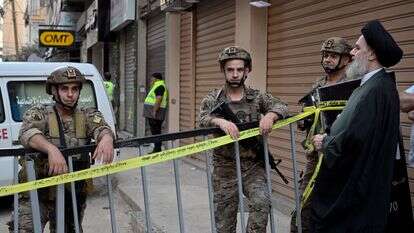 זירת חיסול רמטכ"ל חיזבאללה בביירות | EPA זירת חיסול רמטכ"ל חיזבאללה בביירות | EPA