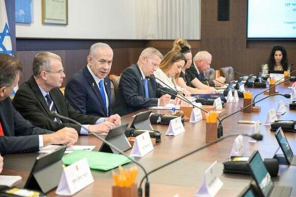 נתניהו בישיבת הממשלה, הבוקר | מעיין טואף / לע״מ