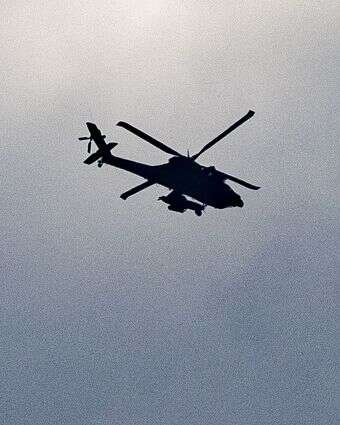 נאחזים באוויר דף הבית | חיים גולדברג, פלאש 90