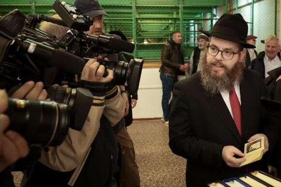 טקס השבת בית הכנסת העתיק בהונגריה | EMIH