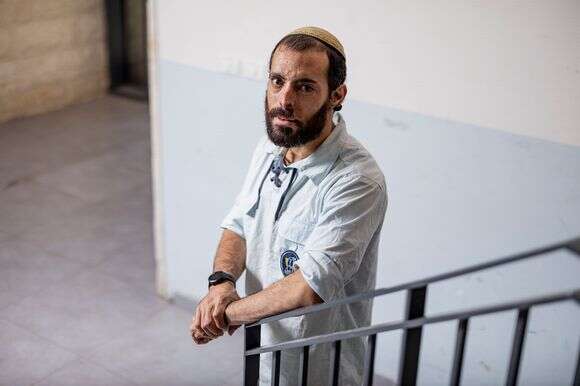 אלעזר סוויסה | נעמה שטרן אלעזר סוויסה | נעמה שטרן