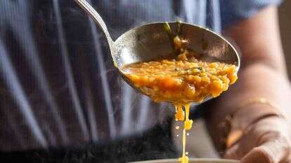 גיא אשכנזי, Agency Karela