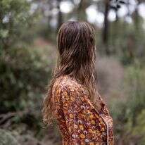 אל תעזבי ידיים דף הבית | נעמה שטרן