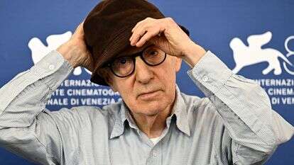 ממרום גילו ומעשיו הוא תוהה על מהות היצירה. וודי אלן | AFP