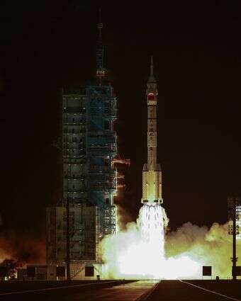 שיגור החללית המאוישת שנג'ואו 21 בסוף אוקטובר | EPA