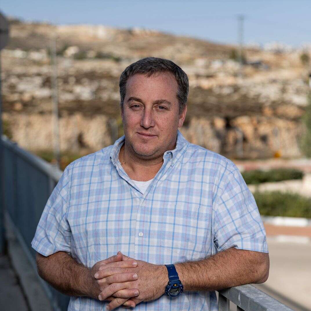 מאיר דויטש | נעמה שטרן