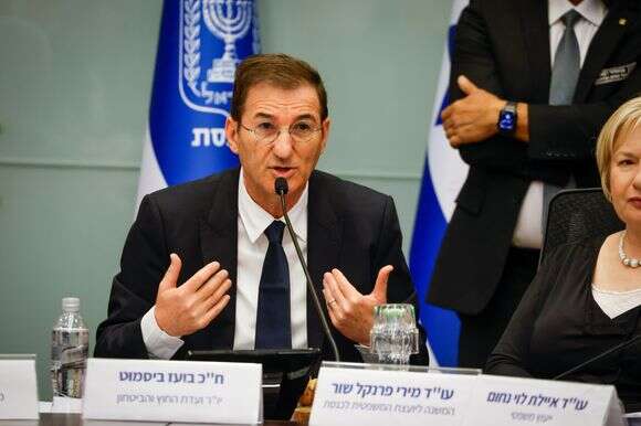 ח"כ בועז ביסמוט בוועדת החוץ והביטחון | דוברות הכנסת - נועם מושקוביץ ח"כ בועז ביסמוט בוועדת החוץ והביטחון | דוברות הכנסת - נועם מושקוביץ