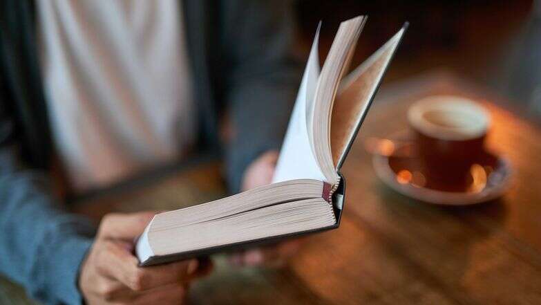 קריאת ספר | שאטרסטוק קריאת ספר | שאטרסטוק