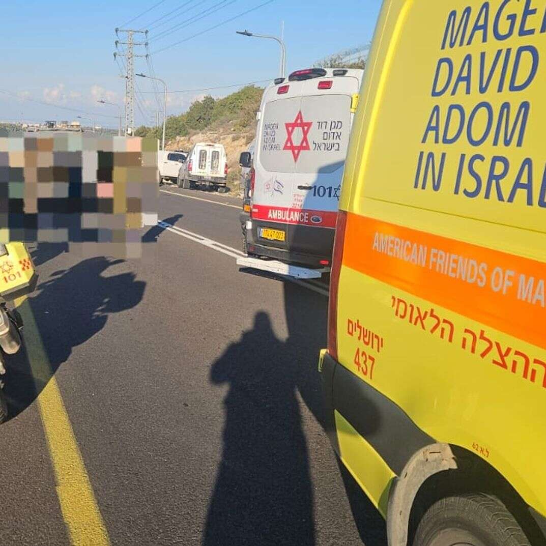 הפיגוע סמוך לעטרת, הבוקר | דוברות מד"א הפיגוע סמוך לעטרת, הבוקר | דוברות מד"א