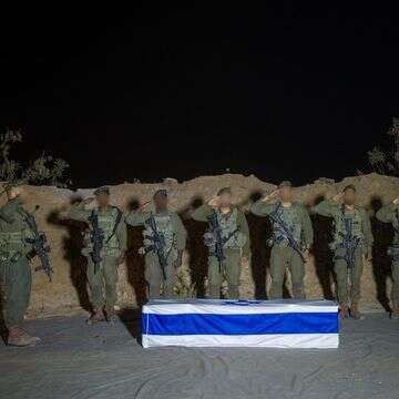 תמונות מהמעמד הצבאי של החזרת החלל החטוף סודתיסאק רינתלאק | דובר צה"ל תמונות מהמעמד הצבאי של החזרת החלל החטוף סודתיסאק רינתלאק | דובר צה"ל