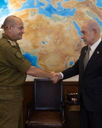 רה"מ נתניהו ומזכירו הצבאי, אלוף רומן גופמן | דוברות ראש הממשלה