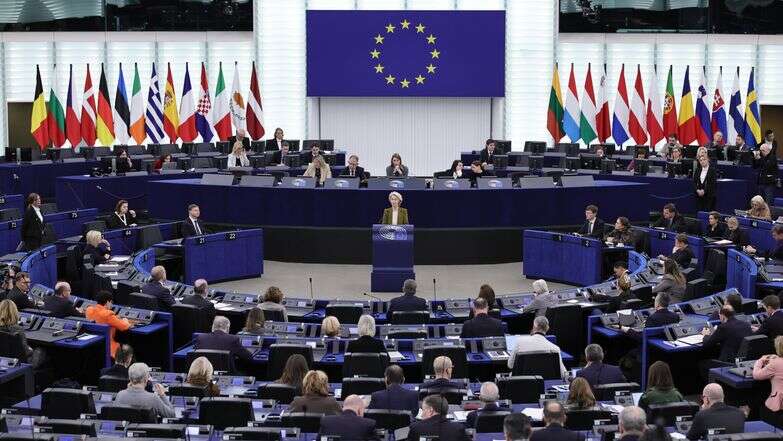 הפרלמנט האירופי | EPA/RONALD WITTEK הפרלמנט האירופי | EPA/RONALD WITTEK