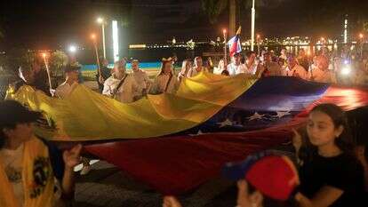 מפגינים בפנמה למען האופוזיציה בוונצואלה | EPA/BIENVENIDO VELASCO