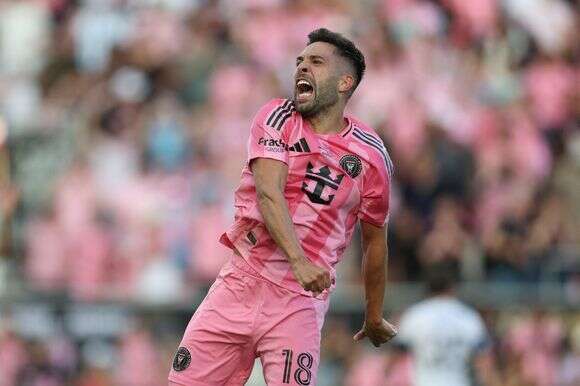 סוף פואטי לסיפור אגדה. ג'ורדי אלבה | AFP