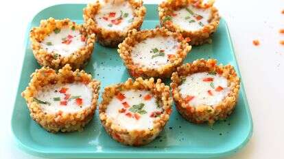 קעריות פתיתים במילוי מוצרלה | אפרת ליכטנשטט קעריות פתיתים במילוי מוצרלה | אפרת ליכטנשטט