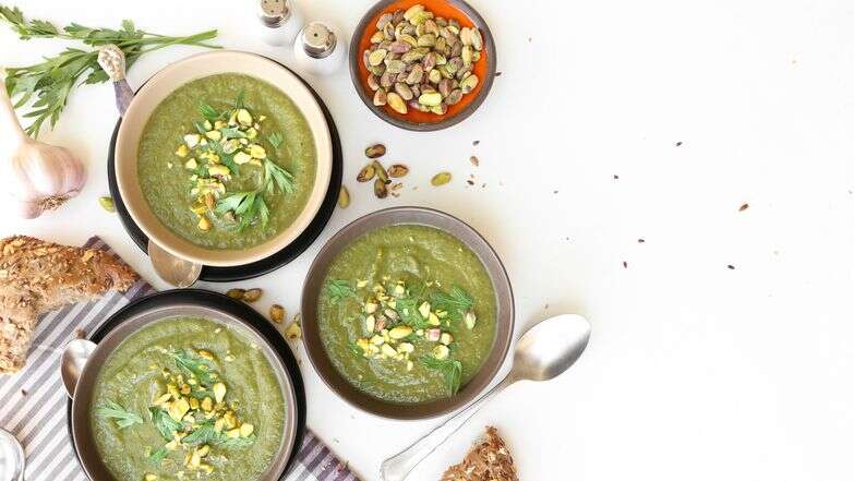 מרק ירוק | אפרת ליכנטשטט מרק ירוק | אפרת ליכנטשטט