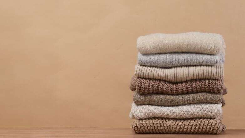 הכל בסוודר | שאטרסטוק הכל בסוודר | שאטרסטוק