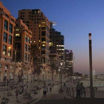 תל אביב בלילה | שאטרסטוק תל אביב בלילה | שאטרסטוק