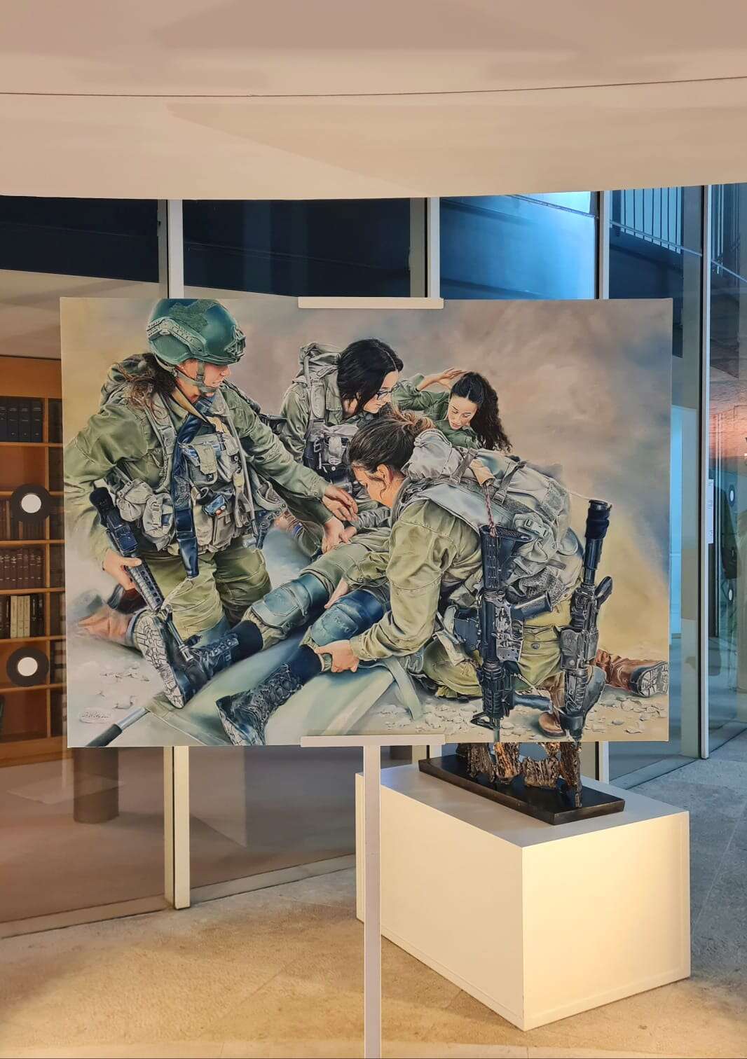 ציורה של סיגל המוצג בבית המשפט העליון | ללא ציורה של סיגל המוצג בבית המשפט העליון | ללא