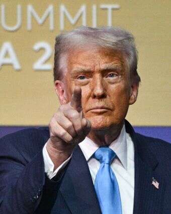 - נשיא ארה"ב דונלד טראמפ נואם במהלך פסגת המנכ"לים של שיתוף הפעולה הכלכלי של אסיה-פסיפיק | אנתוני וואלאס / AFP