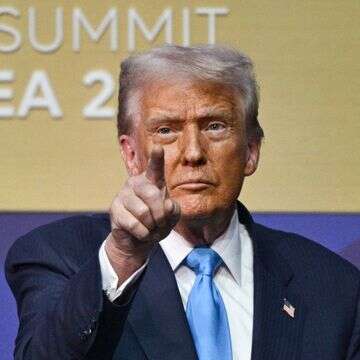 - נשיא ארה"ב דונלד טראמפ נואם במהלך פסגת המנכ"לים של שיתוף הפעולה הכלכלי של אסיה-פסיפיק | אנתוני וואלאס / AFP - נשיא ארה"ב דונלד טראמפ נואם במהלך פסגת המנכ"לים של שיתוף הפעולה הכלכלי של אסיה-פסיפיק | אנתוני וואלאס / AFP