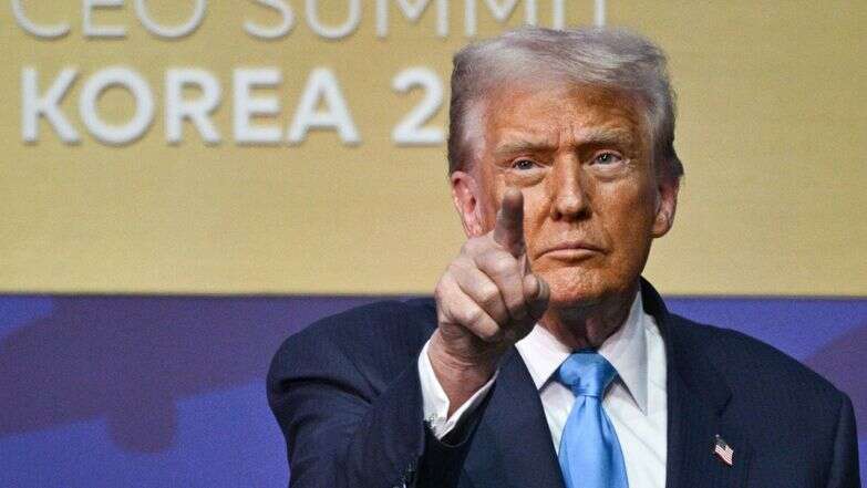 - נשיא ארה"ב דונלד טראמפ נואם במהלך פסגת המנכ"לים של שיתוף הפעולה הכלכלי של אסיה-פסיפיק | אנתוני וואלאס / AFP