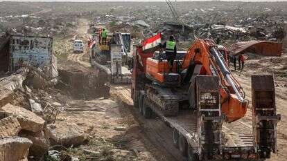 כלי הנדסה מצריים ברצועת עזה | AFP כלי הנדסה מצריים ברצועת עזה | AFP