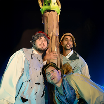 "הקמצן שהפך לקבצן" בתיאטרון אספקלריא | חירות סופר "הקמצן שהפך לקבצן" בתיאטרון אספקלריא | חירות סופר