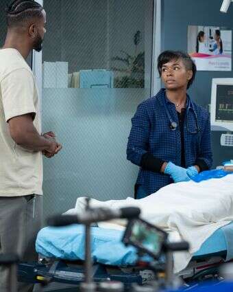 "יש הרבה התעניינות בעולם הרפואה". מתוך העונה הנוכחית, ה־,22 של "האנטומיה של גריי" | באדיבות יס