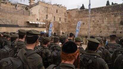 חיילי חטיבת החשמונאים בטקס | דובר צה"ל חיילי חטיבת החשמונאים בטקס | דובר צה"ל